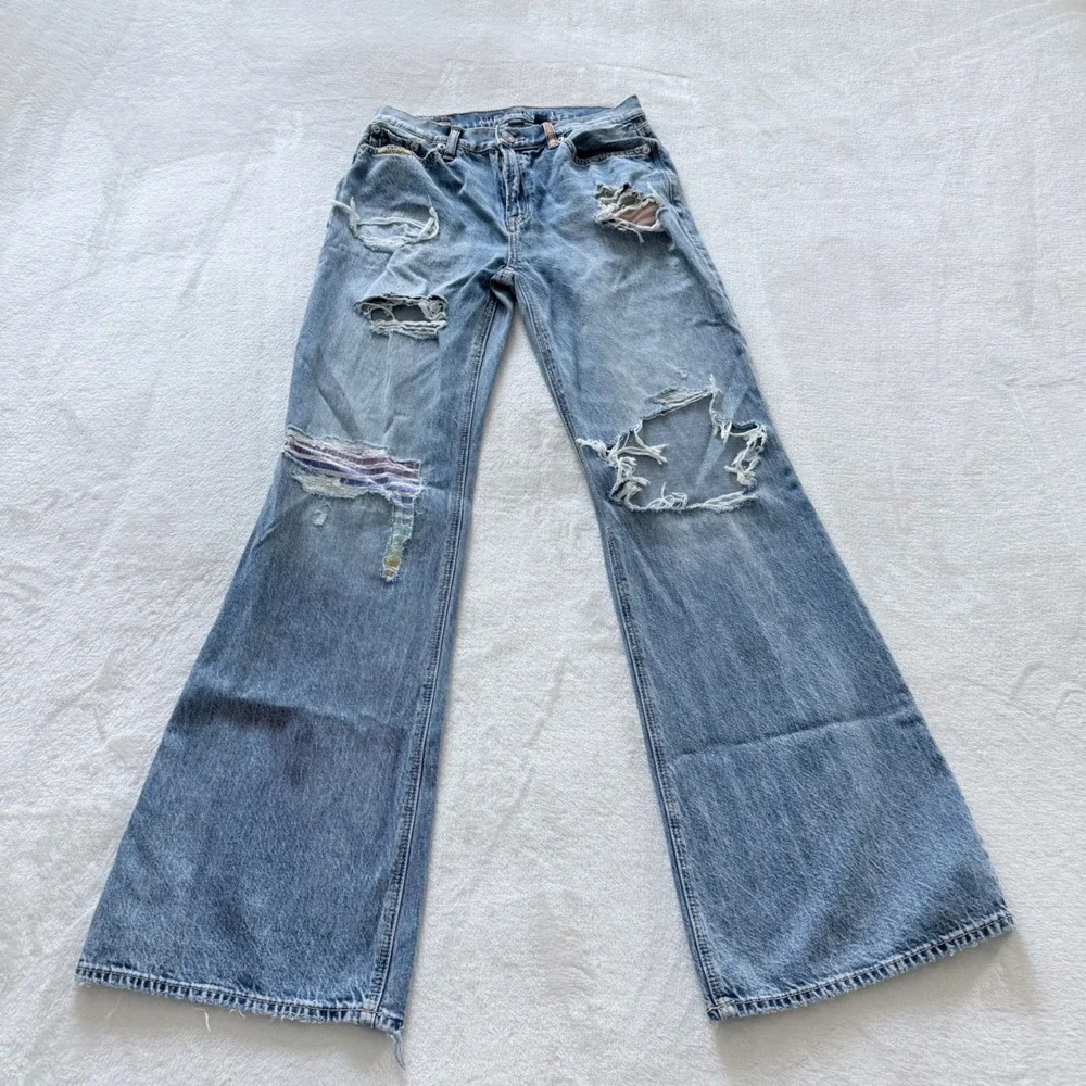 American Eagle Ripped Flare Jeans‎ Light Wash Distressed Rainbow Patch 2